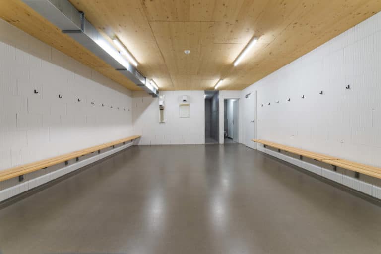 maurice-lacroix-arena-vestiaire-2